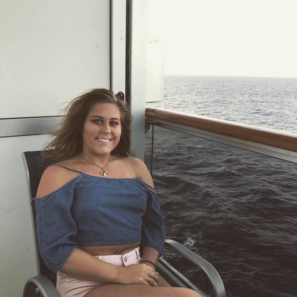 Meet your Posher, Ashlee